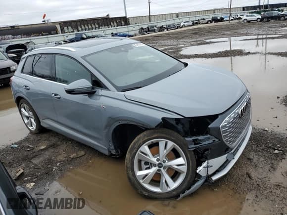 ✅ 2023 Audi Q4 e-tron Premium Plus • VIN: WA1L2BFZ2PP046112 • Lot: 45462414. Listed on Copart with 4,429 mi. Free auction sales archive from the USA and detailed vehicle history report at DreamBid. Image 4.