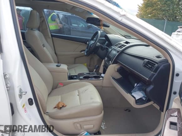 ✅ 2012 Toyota Camry L • VIN: 4T4BF1FK8CR247092 • Lot: 43378133. Wystawiony na IAAI z przebiegiem 109 826 mil. Bezpłatny archiwum sprzedaży aukcyjnych z USA i szczegółowy raport historii pojazdu na DreamBid. Zdjęcie 5.