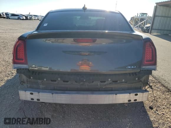 ✅ 2016 Chrysler 300 S • VIN: 2C3CCABT2GH278104 • Lot: 67973634. Listed on Copart with 42,278 mi. Free auction sales archive from the USA and detailed vehicle history report at DreamBid. Image 6.