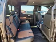 ✅ 2020 Chevrolet Silverado 1500 High Country • VIN: 3GCPWFED2LG234944 • Lot: 67297175. Wystawiony na Copart z przebiegiem 60 514 mil. Bezpłatny archiwum sprzedaży aukcyjnych z USA i szczegółowy raport historii pojazdu na DreamBid. Zdjęcie 10.