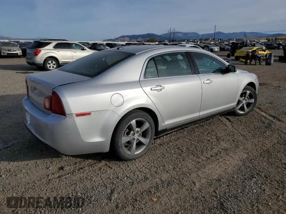 ✅ 2011 Chevrolet Malibu 1LS • VIN: 1G1ZB5E18BF265175 • Lot: 74351094. Listed on Copart with 118,103 mi. Free auction sales archive from the USA and detailed vehicle history report at DreamBid. Image 3.