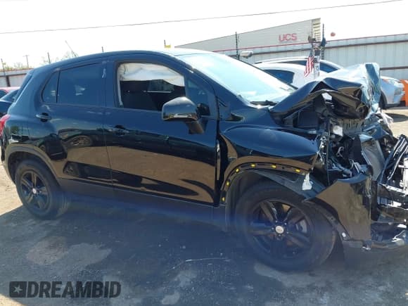✅ 2020 Chevrolet Trax LS • VIN: KL7CJKSB6LB020800 • Lot: 43283496. Listed on IAAI with 105,398 mi. Free auction sales archive from the USA and detailed vehicle history report at DreamBid. Image 14.