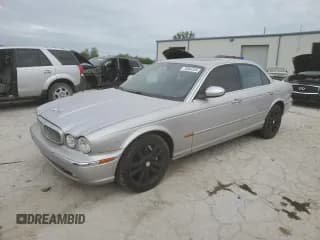 ✅ 2004 Jaguar XJ • VIN: SAJEA73B14TG08384 • Лот: 70844385. Опубликован ранее на Copart с пробегом 120 642 миль. Бесплатный доступ к архиву аукционных продаж из США и подробный отчёт об истории автомобиля на DreamBid. Изображение 1.