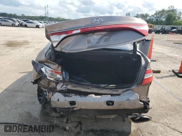 ✅ 2012 Hyundai Azera • VIN: KMHFH4JG1CA122639 • Лот: 68699645. Опубликован ранее на Copart с пробегом Не указан. Бесплатный доступ к архиву аукционных продаж из США и подробный отчёт об истории автомобиля на DreamBid. Изображение 6.