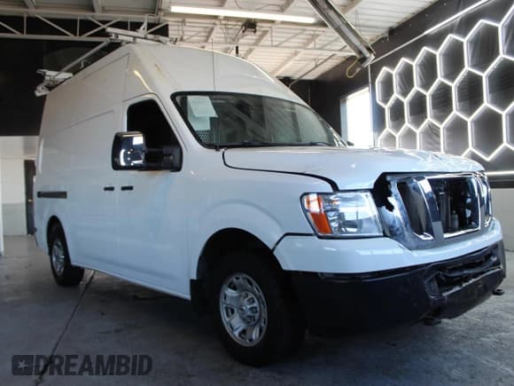 ✅ 2020 Nissan NV Cargo SV • VIN: 1N6AF0LY3LN807377 • Lot: 92641145. Wystawiony na Copart z przebiegiem 72 056 mil. Bezpłatny archiwum sprzedaży aukcyjnych z USA i szczegółowy raport historii pojazdu na DreamBid. Zdjęcie 1.