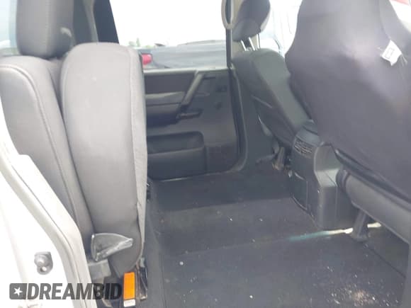 ✅ 2012 Nissan Titan SV • VIN: 1N6BA0ED1CN325648 • Lot: 42837155. Listed on IAAI with 276,388 mi. Free auction sales archive from the USA and detailed vehicle history report at DreamBid. Image 8.