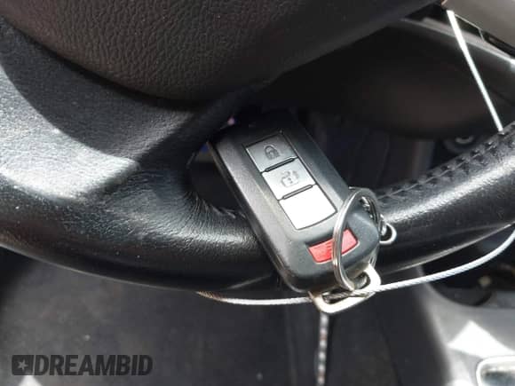 2014 Mitsubishi Outlander SE with VIN JA4AD3A33EZ020078, listed as a IAAI auction lot 43030453 with 154,825 mi miles and . Bid and sale history available at DreamBid. Image 11.