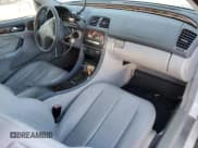 ✅ 2001 Mercedes-Benz CLK 320/430 • VIN: WDBLJ65G31F184950 • Лот: 80781964. Опубликован ранее на Copart с пробегом 168 602 миль. Бесплатный доступ к архиву аукционных продаж из США и подробный отчёт об истории автомобиля на DreamBid. Изображение 8.