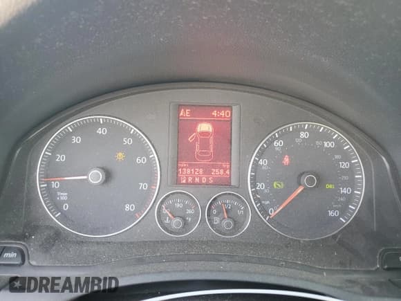 ✅ 2009 Volkswagen Eos Komfort • VIN: WVWBA71F19V015141 • Lot: 71274555. Wystawiony na Copart z przebiegiem 138 128 mil. Bezpłatny archiwum sprzedaży aukcyjnych z USA i szczegółowy raport historii pojazdu na DreamBid. Zdjęcie 9.