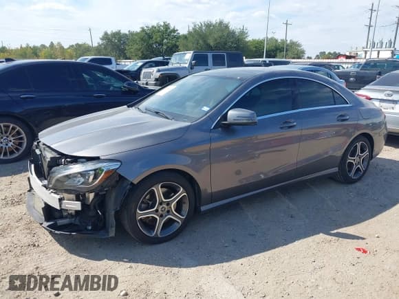 ✅ 2018 Mercedes-Benz CLA 250 • VIN: WDDSJ4EB6JN518969 • Лот: 43285494. Опубликован ранее на IAAI с пробегом 66 074 миль. Бесплатный доступ к архиву аукционных продаж из США и подробный отчёт об истории автомобиля на DreamBid. Изображение 2.