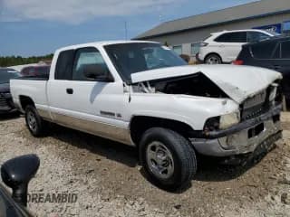 ✅ 2001 Dodge 1500 • VIN: 1B7HC13Z81J274228 • Лот: 69756474. Опубликован ранее на Copart с пробегом 180 603 миль. Бесплатный доступ к архиву аукционных продаж из США и подробный отчёт об истории автомобиля на DreamBid. Изображение 4.