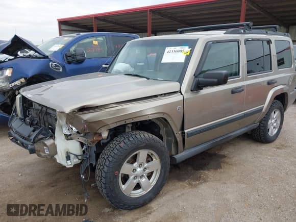✅ 2006 Jeep Commander • VIN: 1J8HG48N06C275065 • Lot: 42330005. Listed on IAAI with 196,924 mi. Free auction sales archive from the USA and detailed vehicle history report at DreamBid. Image 2.