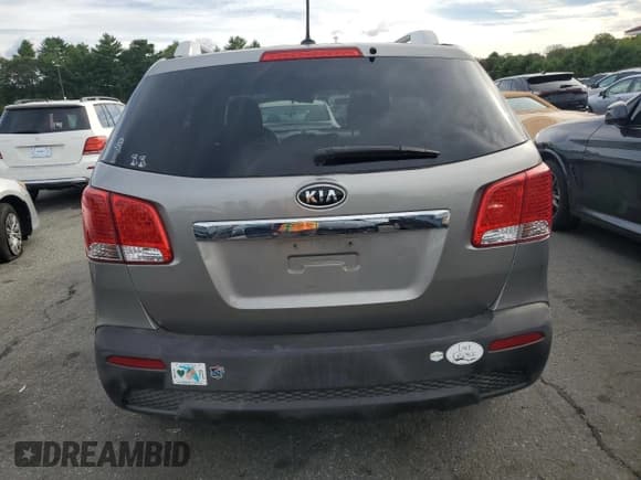 ✅ 2011 Kia Sorento LX • VIN: 5XYKTDA20BG145723 • Лот: 72037375. Опубликован ранее на Copart с пробегом 160 629 миль. Бесплатный доступ к архиву аукционных продаж из США и подробный отчёт об истории автомобиля на DreamBid. Изображение 6.