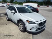 ✅ 2018 Mazda CX-3 Sport • VIN: JM1DKDB77J1322532 • Lot: 42693685. Wystawiony na IAAI z przebiegiem 69 009 mil. Bezpłatny archiwum sprzedaży aukcyjnych z USA i szczegółowy raport historii pojazdu na DreamBid. Zdjęcie 1.