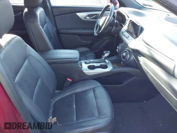 ✅ 2019 Chevrolet Blazer • VIN: 3GNKBHRS7KS615492 • Lot: 43548336. Listed on IAAI with 102,142 mi. Free auction sales archive from the USA and detailed vehicle history report at DreamBid. Image 5.