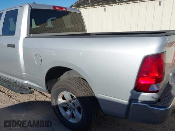 ✅ 2015 Ram 1500 Tradesman • VIN: 1C6RR6FM8FS541523 • Lot: 43577782. Wystawiony na IAAI z przebiegiem 135 778 mil. Bezpłatny archiwum sprzedaży aukcyjnych z USA i szczegółowy raport historii pojazdu na DreamBid. Zdjęcie 20.