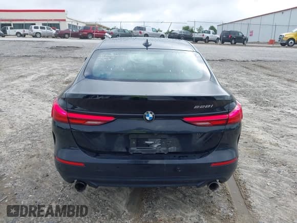 ✅ 2021 BMW 2 Series 228i • VIN: WBA53AK09M7H83705 • Lot: 42507193. Wystawiony na IAAI z przebiegiem 82 055 mil. Bezpłatny archiwum sprzedaży aukcyjnych z USA i szczegółowy raport historii pojazdu na DreamBid. Zdjęcie 17.