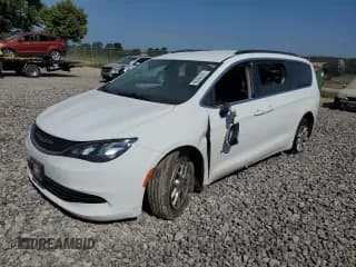 ✅ 2020 Chrysler Voyager LX • VIN: 2C4RC1CG8LR277194 • Lot: 66395055. Wystawiony na Copart z przebiegiem 54 898 mil. Bezpłatny archiwum sprzedaży aukcyjnych z USA i szczegółowy raport historii pojazdu na DreamBid. Zdjęcie 1.
