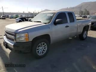 2009 Chevrolet Silverado 1500 LT with VIN 2GCEC29C791101978, listed as a Copart auction lot 90486305 with 206,742 mi miles and Salvage title. Bid and sale history available at DreamBid. Image 1.