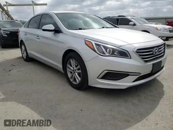 ✅ 2017 Hyundai Sonata SE • VIN: 5NPE24AF1HH576060 • Lot: 49315923. Listed on Copart with 120,416 mi. Free auction sales archive from the USA and detailed vehicle history report at DreamBid. Image 11.