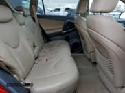 ✅ 2009 Toyota RAV4 Limited • VIN: 2T3BF31V79W021018 • Lot: 94860695. Wystawiony na Copart z przebiegiem 255 692 mil. Bezpłatny archiwum sprzedaży aukcyjnych z USA i szczegółowy raport historii pojazdu na DreamBid. Zdjęcie 11.