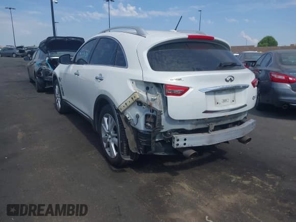 ✅ 2015 Infiniti QX70 • VIN: JN8CS1MU9FM381282 • Lot: 42783875. Wystawiony na IAAI z przebiegiem 154 178 mil. Bezpłatny archiwum sprzedaży aukcyjnych z USA i szczegółowy raport historii pojazdu na DreamBid. Zdjęcie 15.