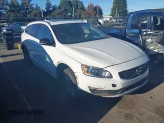 ✅ 2018 Volvo V60 • VIN: YV440MWK4J2059055 • Лот: 43438684. Опубликован ранее на IAAI с пробегом 62 013 миль. Бесплатный доступ к архиву аукционных продаж из США и подробный отчёт об истории автомобиля на DreamBid. Изображение 1.