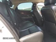 ✅ 2013 Jaguar XJ • VIN: SAJWA1C75D8V40541 • Lot: 62592345. Wystawiony na Copart z przebiegiem 70 159 mil. Bezpłatny archiwum sprzedaży aukcyjnych z USA i szczegółowy raport historii pojazdu na DreamBid. Zdjęcie 10.