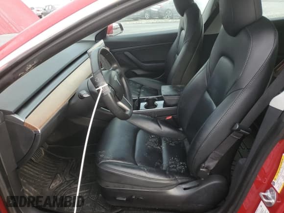 ✅ 2020 Tesla Model 3 Standard Range Plus • VIN: 5YJ3E1EAXLF706596 • Lot: 91983995. Wystawiony na Copart z przebiegiem 55 119 mil. Bezpłatny archiwum sprzedaży aukcyjnych z USA i szczegółowy raport historii pojazdu na DreamBid. Zdjęcie 7.