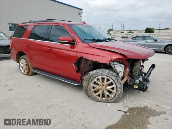 ✅ 2020 Ford Expedition XLT • VIN: 1FMJU1HT5LEA69007 • Lot: 54900945. Listed on Copart with 71,466 mi. Free auction sales archive from the USA and detailed vehicle history report at DreamBid. Image 4.