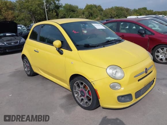 ✅ 2012 FIAT 500 Sport • VIN: 3C3CFFBR3CT109896 • Lot: 43531463. Wystawiony na IAAI z przebiegiem 133 522 mil. Bezpłatny archiwum sprzedaży aukcyjnych z USA i szczegółowy raport historii pojazdu na DreamBid. Zdjęcie 1.
