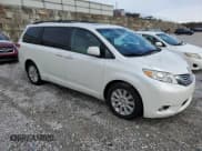 ✅ 2011 Toyota Sienna XLE • VIN: 5TDDK3DC1BS012837 • Лот: 92498325. Опубликован ранее на Copart с пробегом 129 698 миль. Бесплатный доступ к архиву аукционных продаж из США и подробный отчёт об истории автомобиля на DreamBid. Изображение 4.