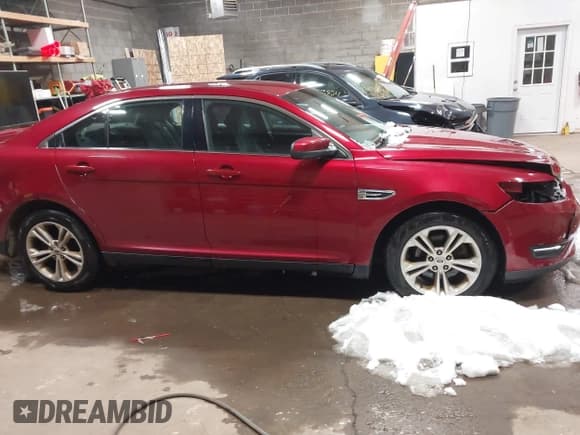 ✅ 2017 Ford Taurus SEL • VIN: 1FAHP2H80HG106283 • Lot: 43830870. Listed on IAAI with 90,356 mi. Free auction sales archive from the USA and detailed vehicle history report at DreamBid. Image 13.