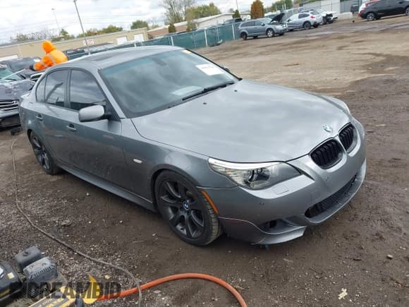 ✅ 2008 BMW 5 Series 535i • VIN: WBANW13588CN56503 • Lot: 43513526. Wystawiony na IAAI z przebiegiem 175 424 mil. Bezpłatny archiwum sprzedaży aukcyjnych z USA i szczegółowy raport historii pojazdu na DreamBid. Zdjęcie 1.