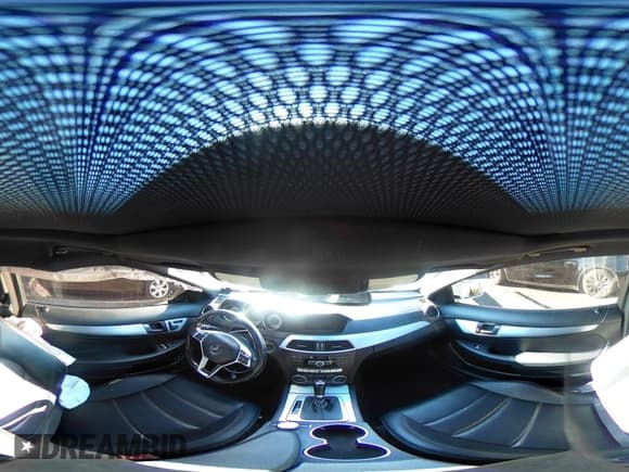 ✅ 2015 Mercedes-Benz C 250 • VIN: WDDGJ4HB8FG405408 • Lot: 43176512. Wystawiony na IAAI z przebiegiem 131 616 mil. Bezpłatny archiwum sprzedaży aukcyjnych z USA i szczegółowy raport historii pojazdu na DreamBid. Zdjęcie 19.