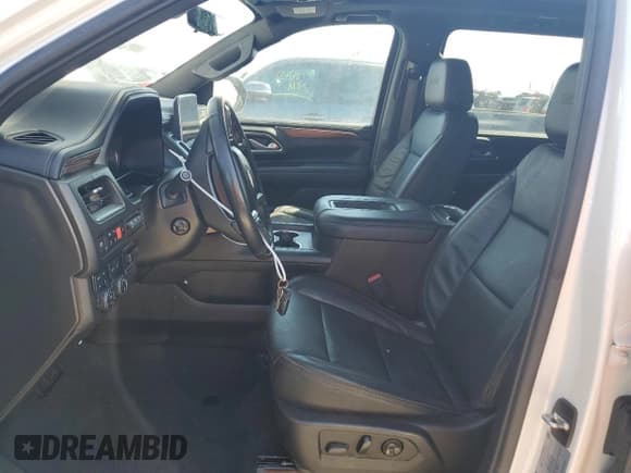 ✅ 2021 Chevrolet Suburban High Country • VIN: 1GNSKGKL8MR318850 • Lot: 75041854. Wystawiony na Copart z przebiegiem Nie podano. Bezpłatny archiwum sprzedaży aukcyjnych z USA i szczegółowy raport historii pojazdu na DreamBid. Zdjęcie 7.