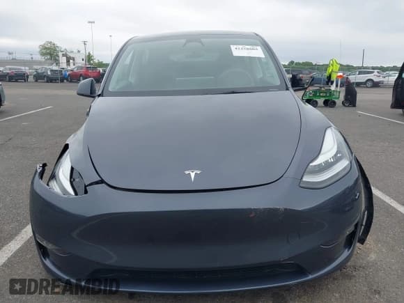 ✅ 2023 Tesla Model Y Long Range • VIN: 7SAYGDEE7PA121470 • Lot: 42258805. Listed on IAAI with 9,037 mi. Free auction sales archive from the USA and detailed vehicle history report at DreamBid. Image 12.