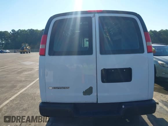 ✅ 2012 Chevrolet Express Cargo • VIN: 1GCWGFCA5C1183889 • Lot: 43085877. Listed on IAAI with 168,549 mi. Free auction sales archive from the USA and detailed vehicle history report at DreamBid. Image 16.
