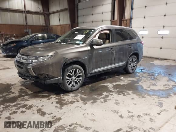 2017 Mitsubishi Outlander SE с VIN JA4AZ3A35HZ069126, выставлен на аукционе IAAI как лот 41391754 с пробегом 70 160 миль миль и . История ставок и продаж доступна на DreamBid. Изображение 17.