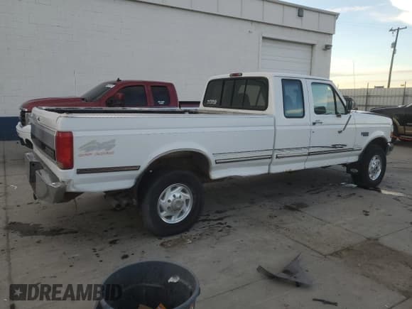 ✅ 1995 Ford F-250 • VIN: 1FTHX26G3SKB16721 • Лот: 93593445. Опубликован ранее на Copart с пробегом 147 144 миль. Бесплатный доступ к архиву аукционных продаж из США и подробный отчёт об истории автомобиля на DreamBid. Изображение 3.