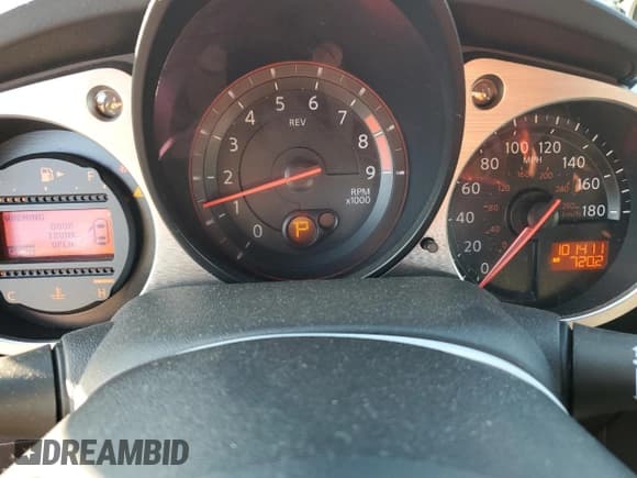 ✅ 2016 Nissan 370Z • VIN: JN1AZ4EH6GM930359 • Лот: 70037014. Опубликован ранее на Copart с пробегом 101 411 миль. Бесплатный доступ к архиву аукционных продаж из США и подробный отчёт об истории автомобиля на DreamBid. Изображение 9.