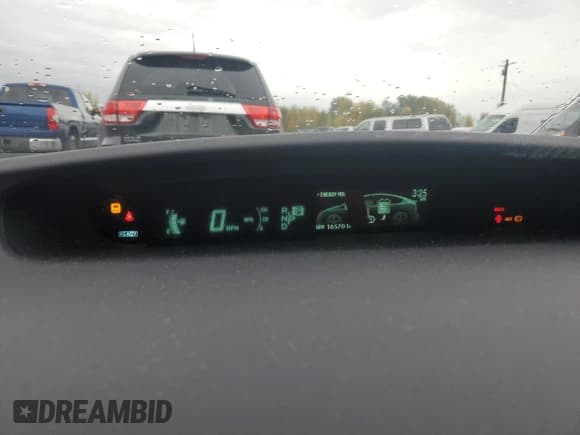 ✅ 2015 Toyota Prius Two • VIN: JTDKN3DU6F1919903 • Lot: 91701585. Wystawiony na Copart z przebiegiem 165 701 mil. Bezpłatny archiwum sprzedaży aukcyjnych z USA i szczegółowy raport historii pojazdu na DreamBid. Zdjęcie 9.