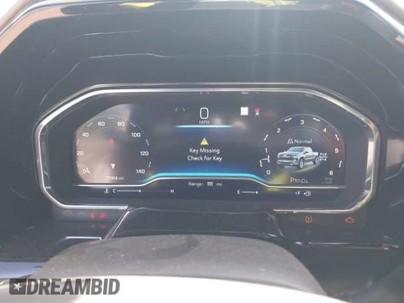 ✅ 2022 Chevrolet Silverado 1500 RST • VIN: 3GCUDEEDXNG634773 • Lot: 43339956. Wystawiony na IAAI z przebiegiem 77 414 mil. Bezpłatny archiwum sprzedaży aukcyjnych z USA i szczegółowy raport historii pojazdu na DreamBid. Zdjęcie 7.