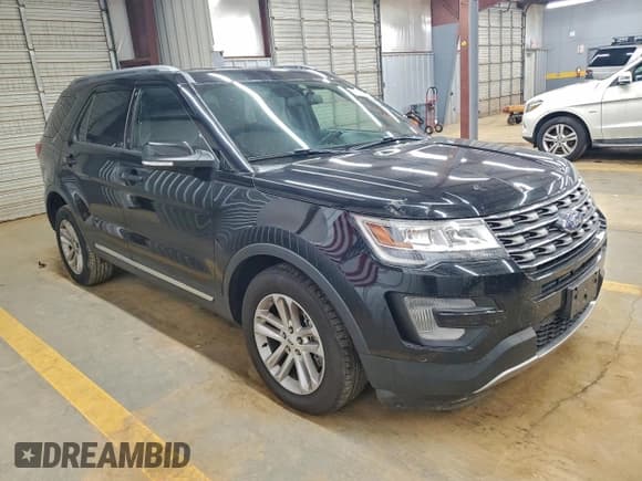 ✅ 2017 Ford Explorer XLT • VIN: 1FM5K7DH2HGC09148 • Lot: 95502785. Listed on Copart with 182,132 mi. Free auction sales archive from the USA and detailed vehicle history report at DreamBid. Image 4.