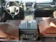 2019 Chevrolet Tahoe Premier с VIN 1GNSKCKJ6KR311965, выставлен на аукционе Copart как лот 52098575 с пробегом 69 544 миль миль и Списание • Salvage title. История ставок и продаж доступна на DreamBid. Изображение 8.