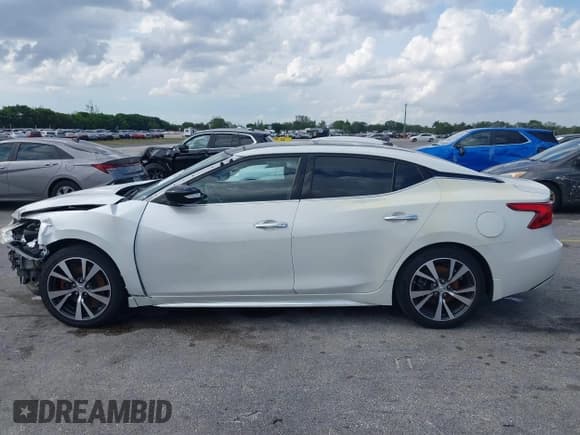 ✅ 2016 Nissan Maxima SV • VIN: 1N4AA6AP7GC426928 • Lot: 42325938. Listed on IAAI with 150,762 mi. Free auction sales archive from the USA and detailed vehicle history report at DreamBid. Image 15.