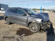 ✅ 2021 Volkswagen Tiguan S • VIN: 3VV0B7AX6MM015878 • Лот: 82304095. Опубликован ранее на Copart с пробегом 42 319 миль. Бесплатный доступ к архиву аукционных продаж из США и подробный отчёт об истории автомобиля на DreamBid. Изображение 4.