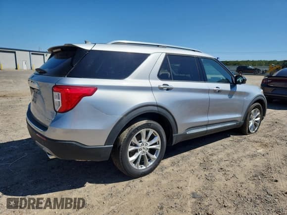 ✅ 2024 Ford Explorer Limited • VIN: 1FMSK8FH3RGA30639 • Lot: 72016975. Wystawiony na Copart z przebiegiem 36 064 mil. Bezpłatny archiwum sprzedaży aukcyjnych z USA i szczegółowy raport historii pojazdu na DreamBid. Zdjęcie 3.