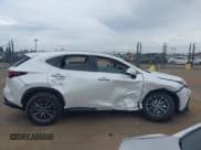 ✅ 2025 Lexus NX 250 • VIN: 2T2ADCAZ0SC030515 • Lot: 43511732. Wystawiony na IAAI z przebiegiem 2 501 mil. Bezpłatny archiwum sprzedaży aukcyjnych z USA i szczegółowy raport historii pojazdu na DreamBid. Zdjęcie 14.