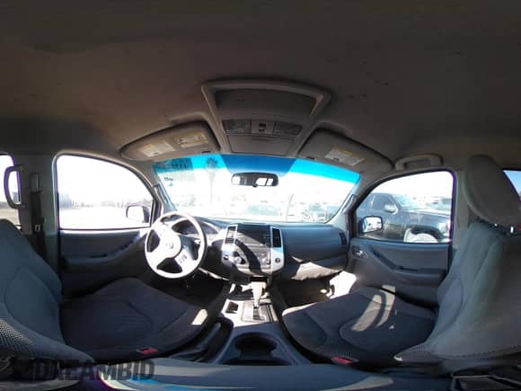 2014 Nissan Frontier Desert Runner z VIN 1N6AD0ER9EN763755, wystawiony jako IAAI lot #43352830 z przebiegiem 221 936 mil mil oraz . Historia ofert i sprzedaży dostępna na DreamBid. Obrazek 18.